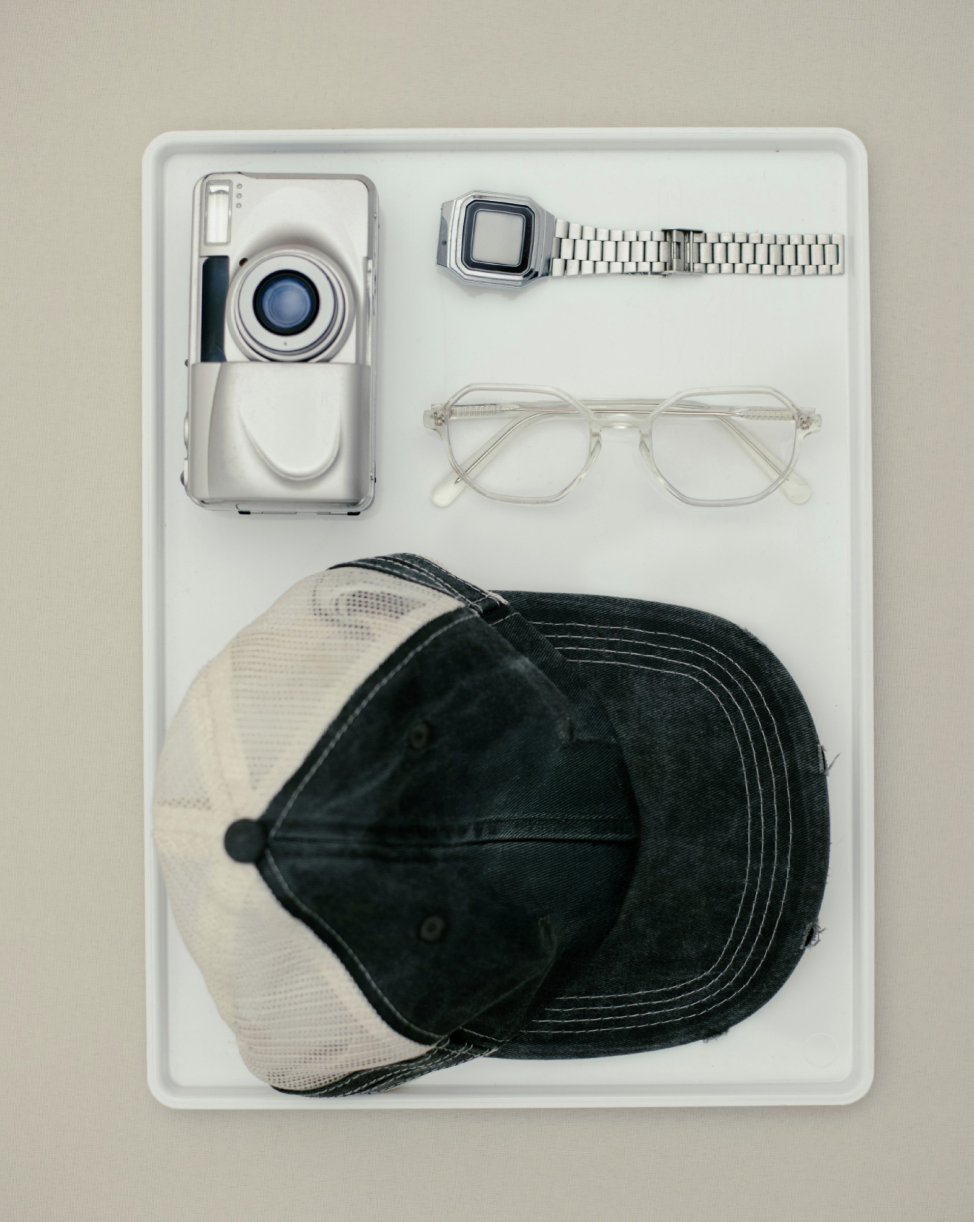 TOM lifestyle flat lay